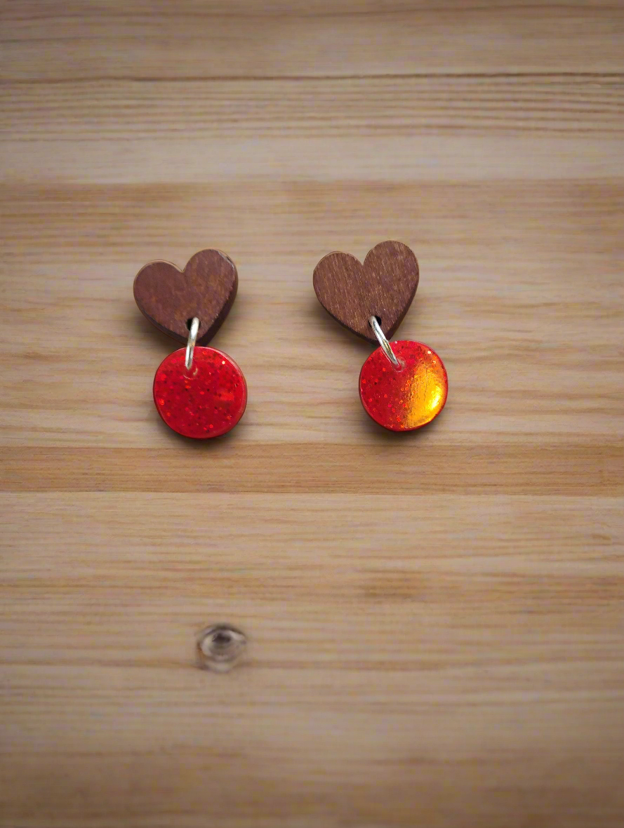 Red wood heart xs cir