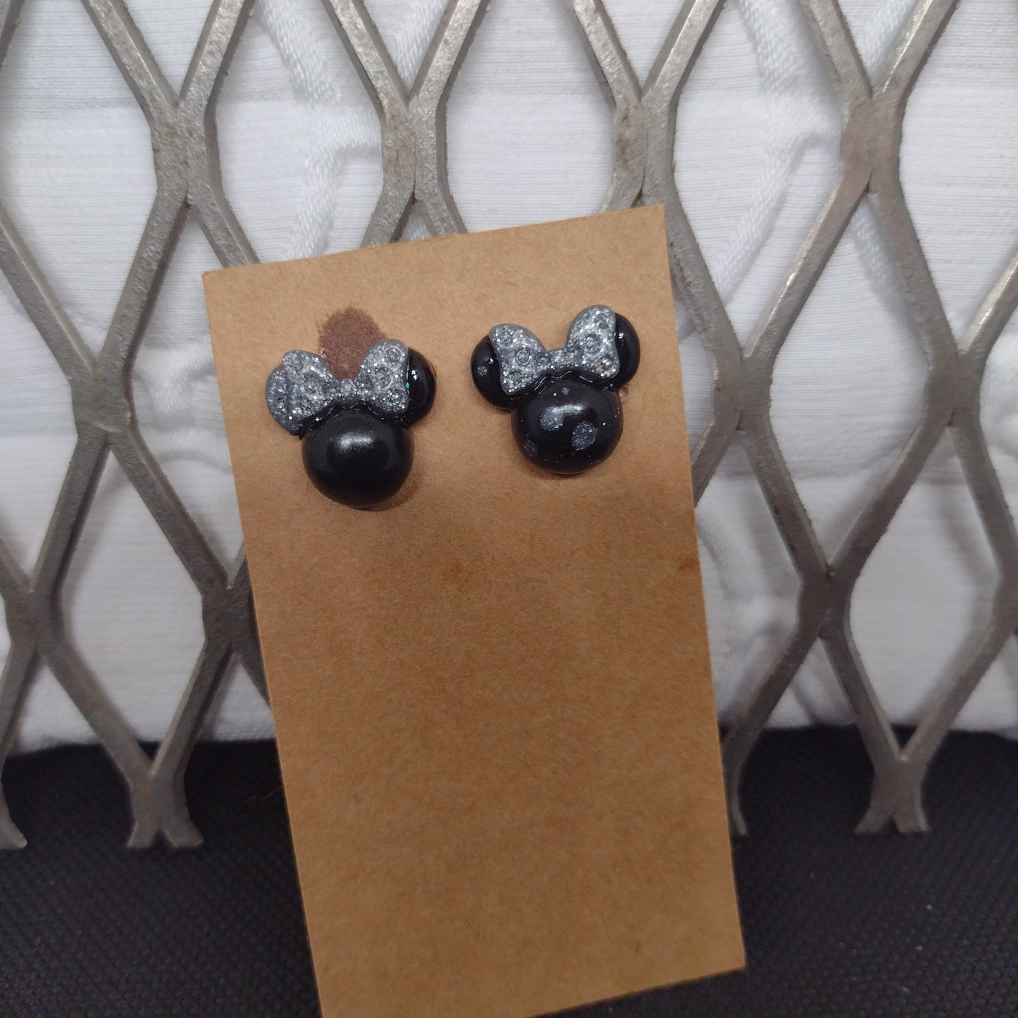 Minnie mouse silver bow