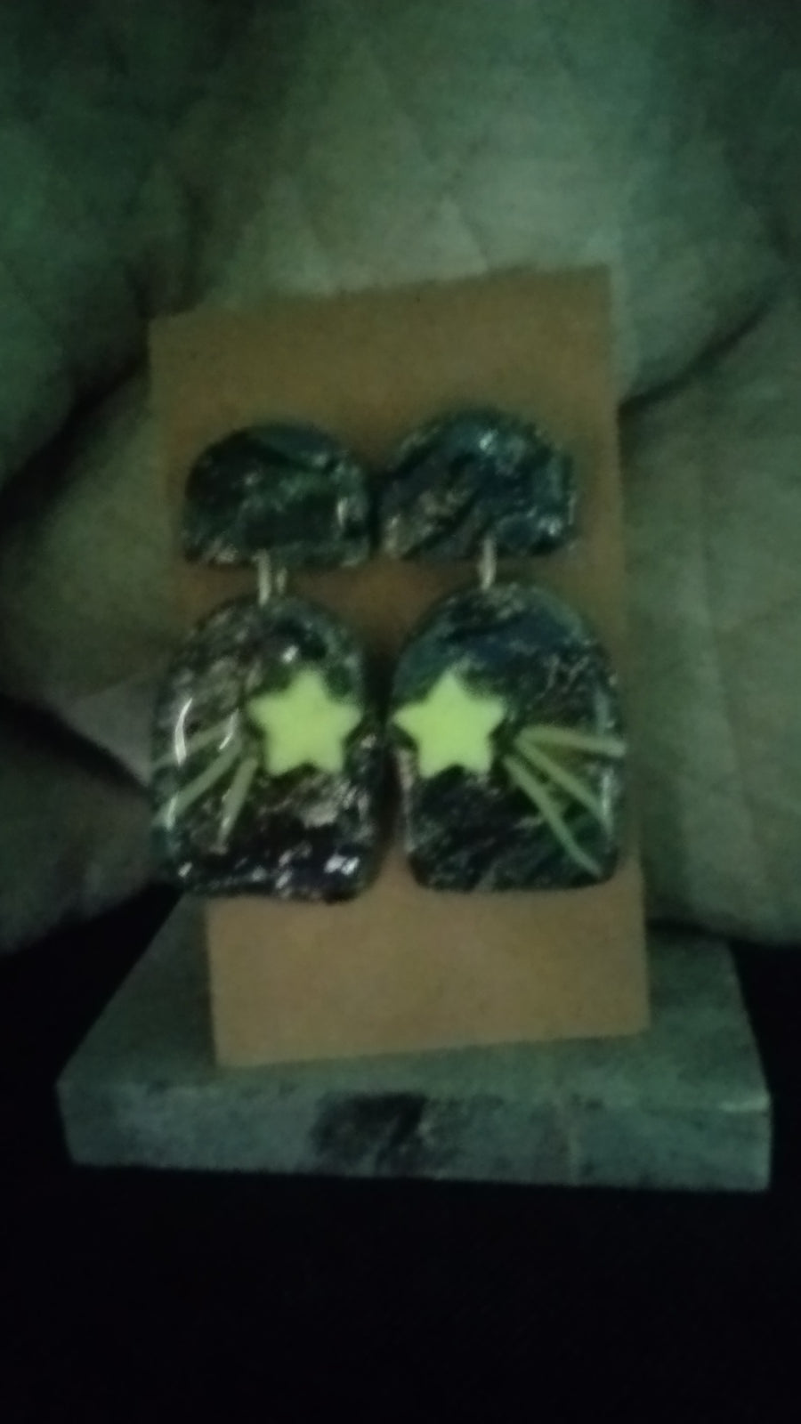 Glow in the dark stars