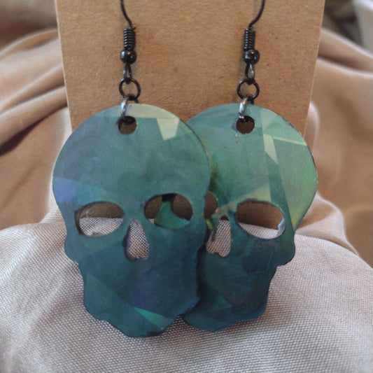 Holographic skulls dark chrome