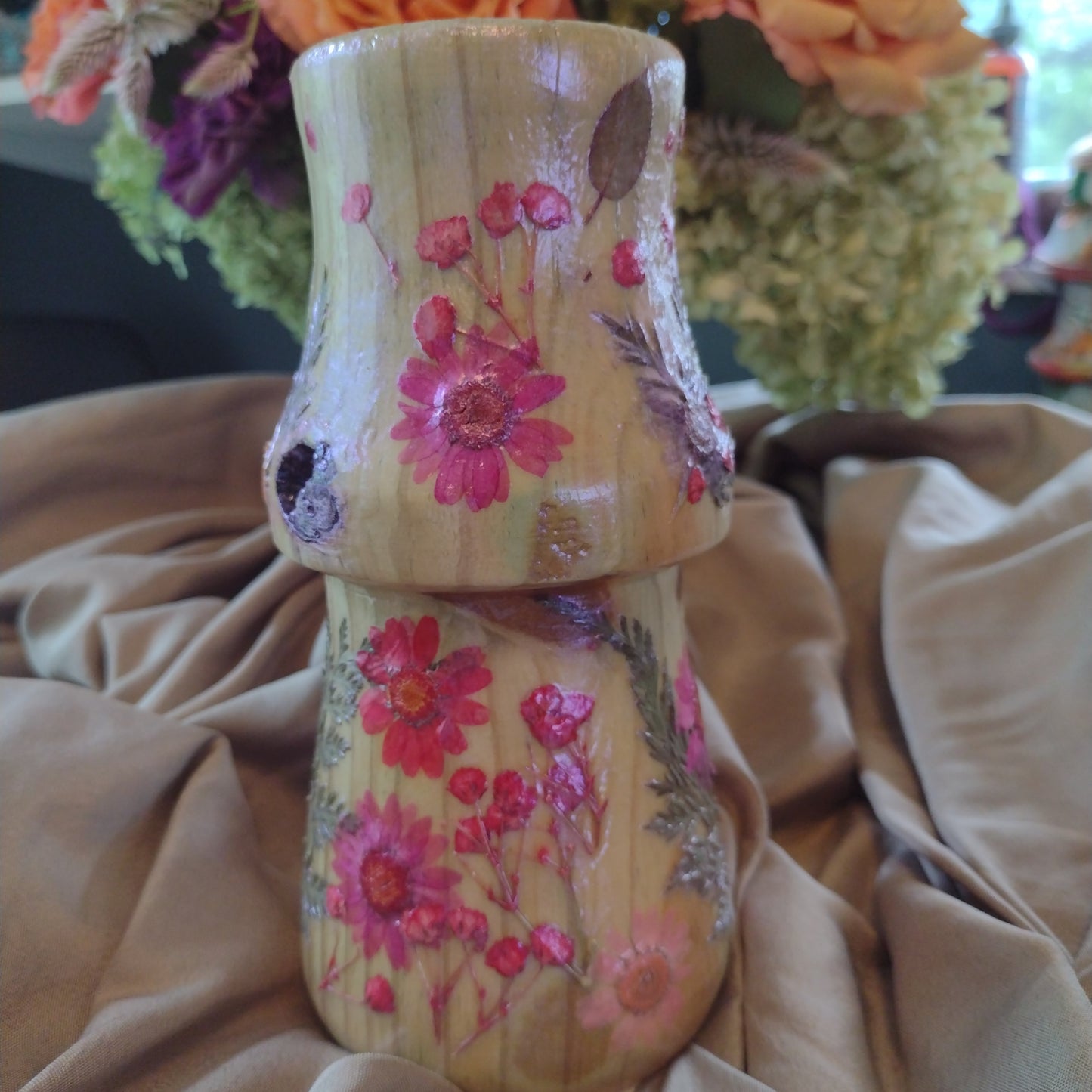 Mushroom planter with pink flowers