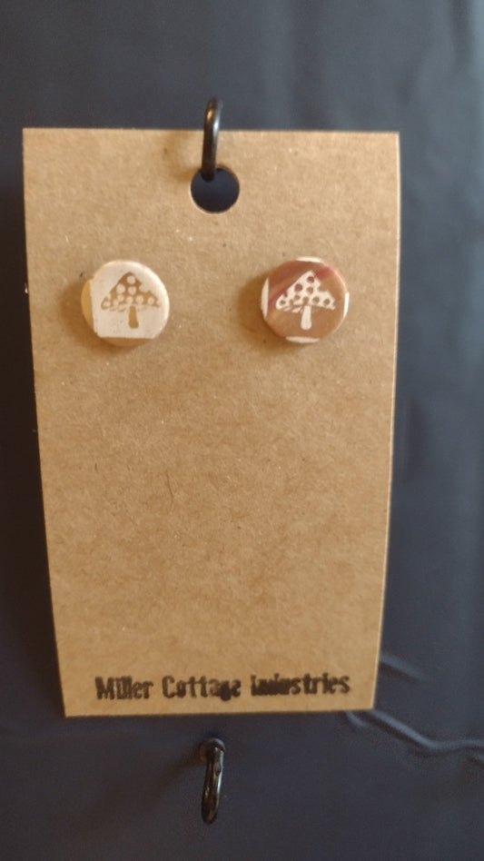 Mushroom print stud