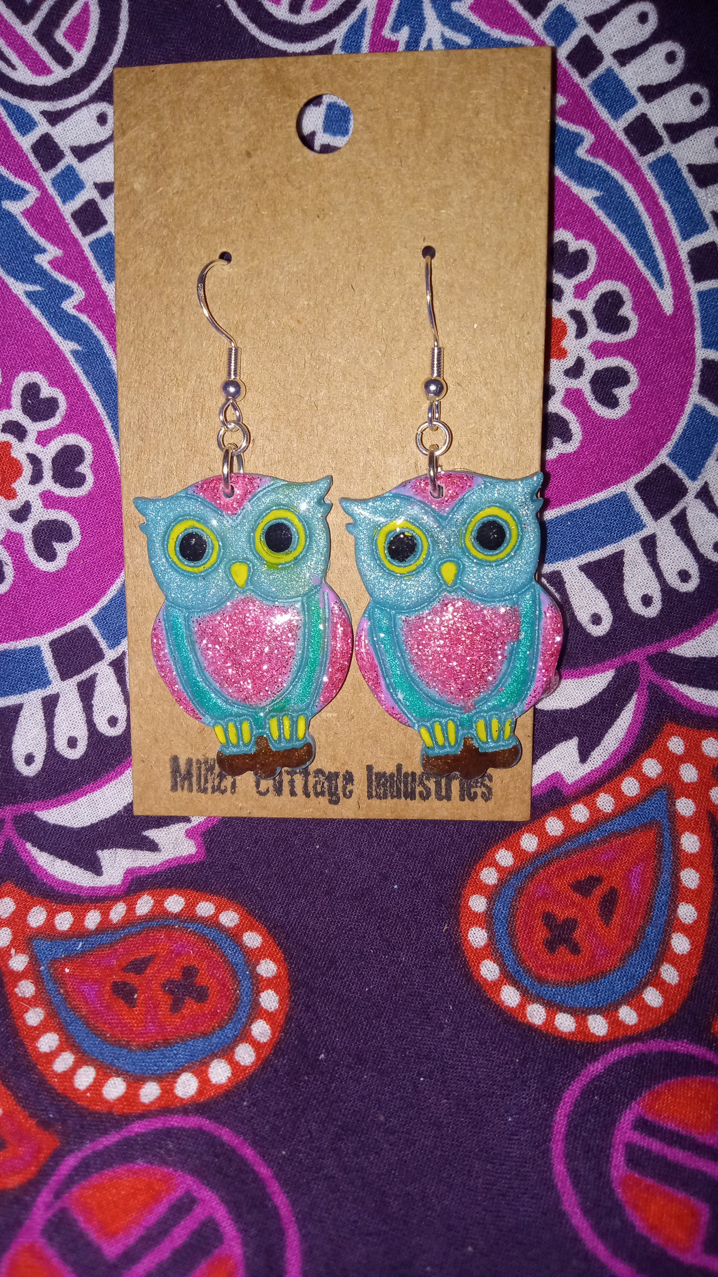 Blue and pink owl