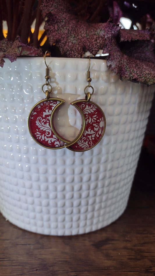 Antique bronze garnet moon