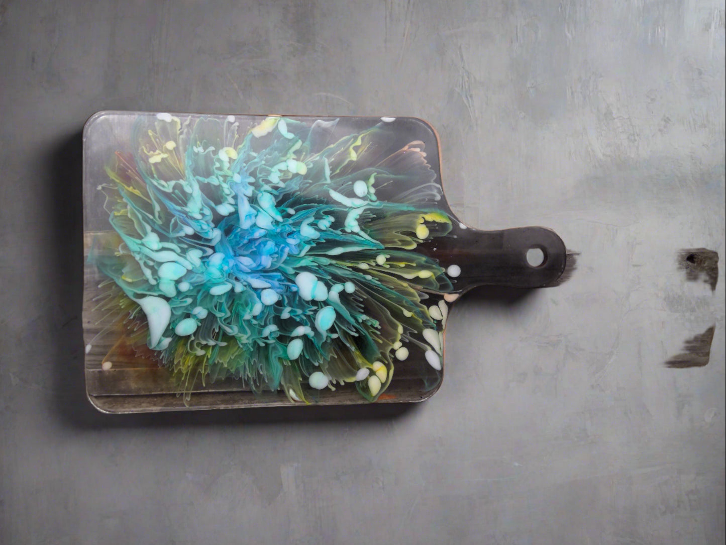 white bloom resin board