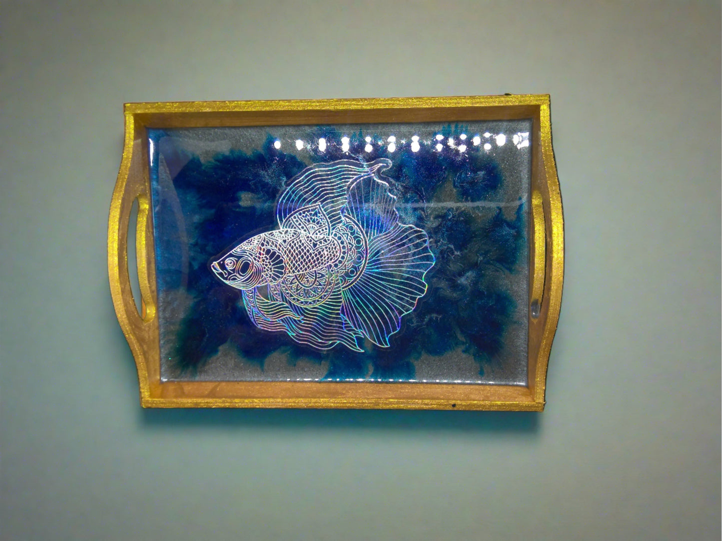 small gold tray fish