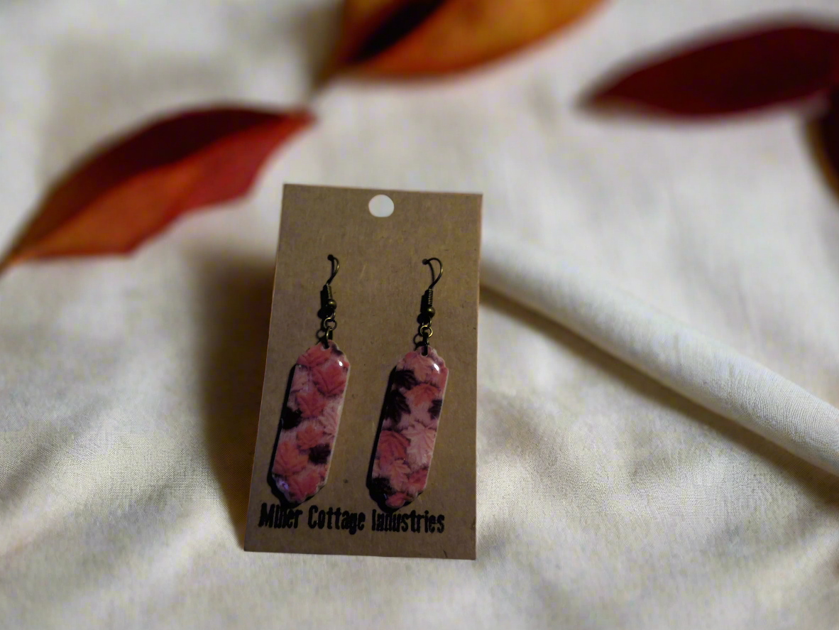 embroidered leaves standard