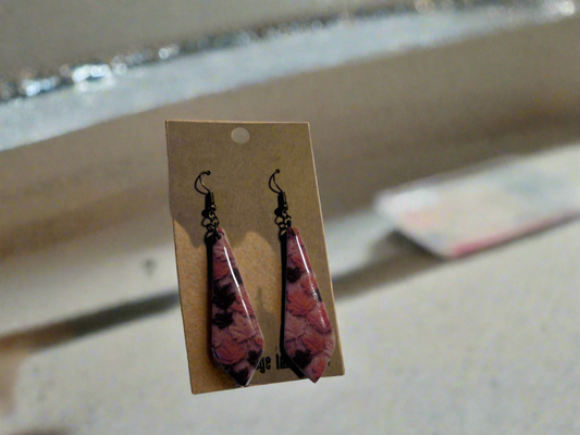 embroidered leaves dangle