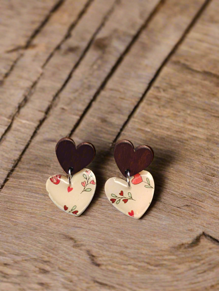 Floral heart wood stud