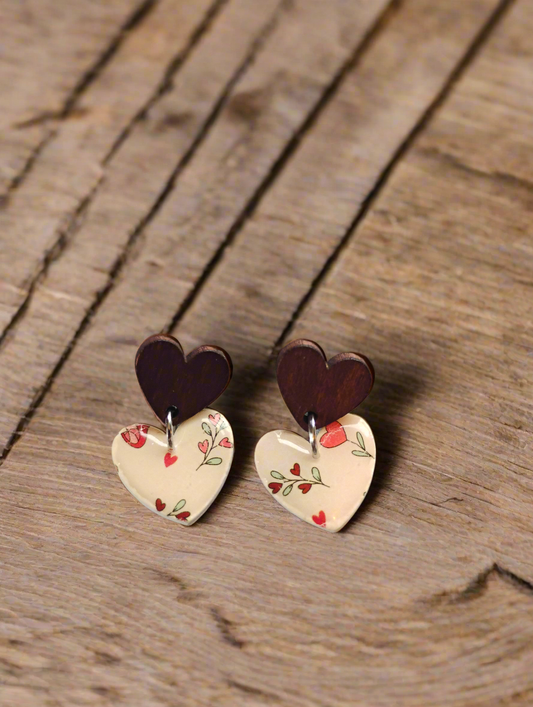 Floral heart wood stud