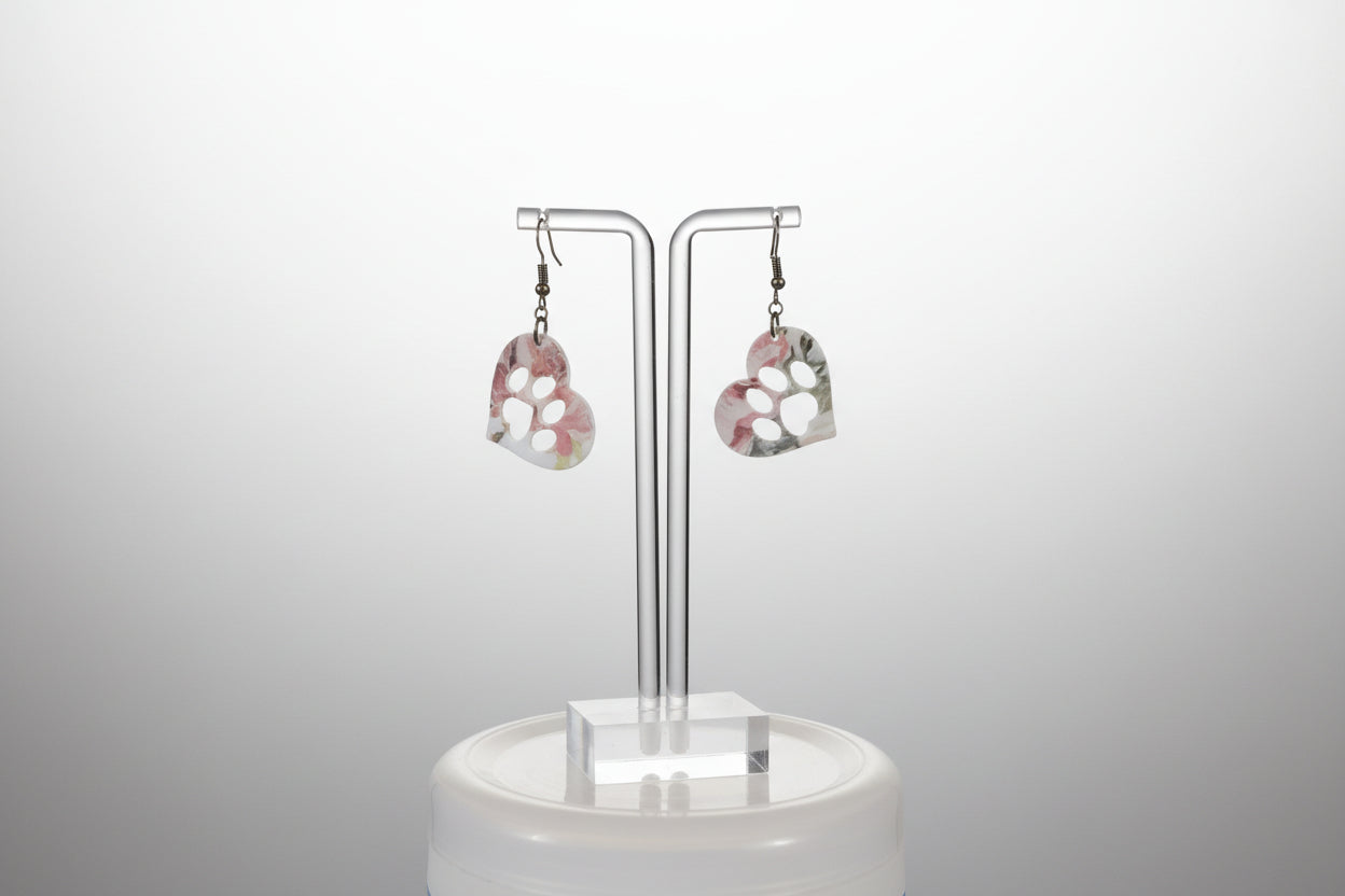 Botanical paw cutouts D