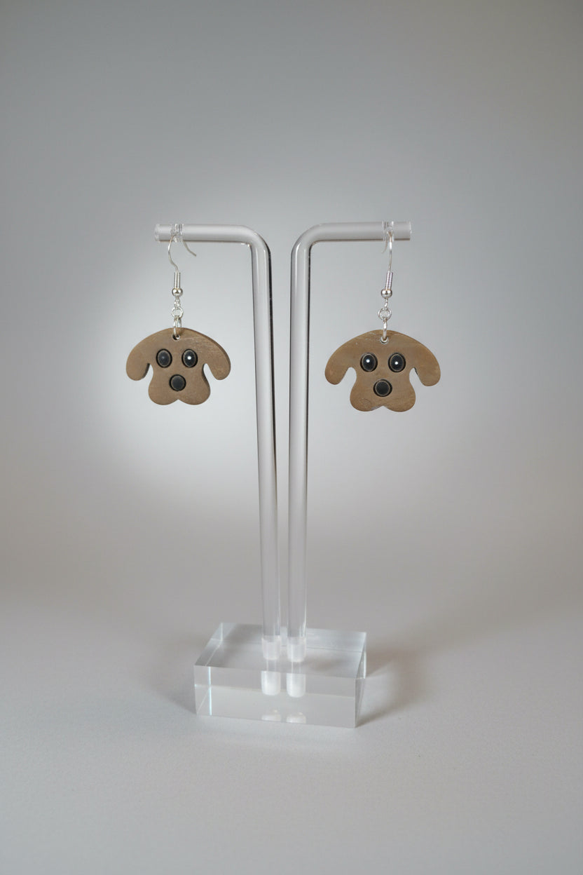 Dog face dark brown
