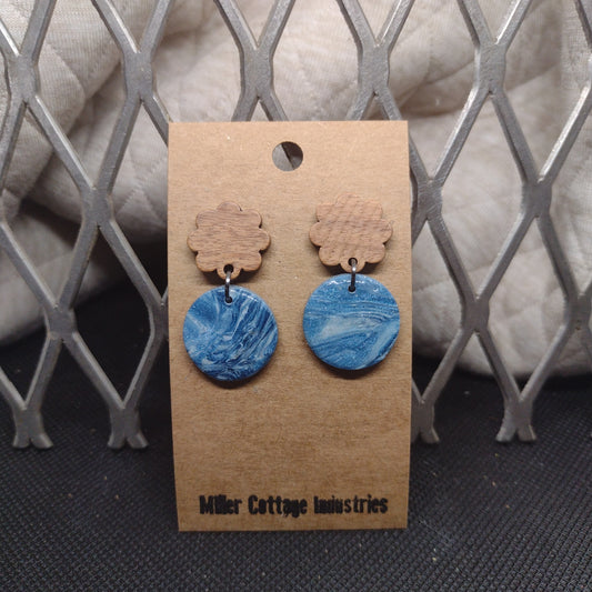 Blue and sparkling swirls with wood flower stud