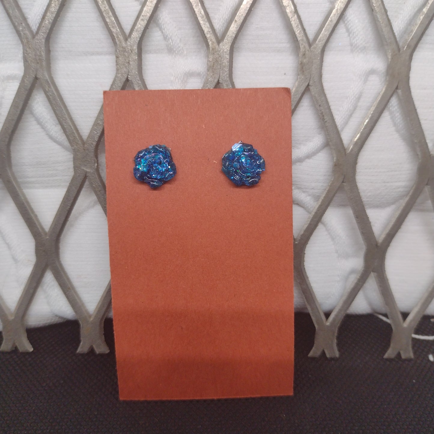 Medium sparkle blue roses