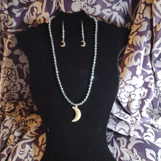 Light blue moon set