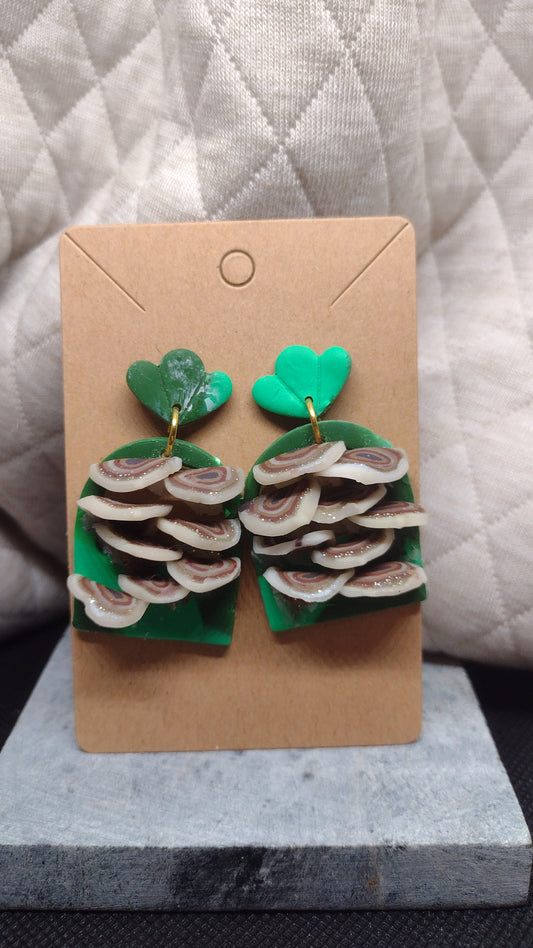 Woodland 🍄 shelves