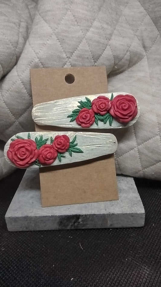 Red rose trio hair clips